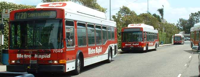 Metro Bus Rapid NABI 7049