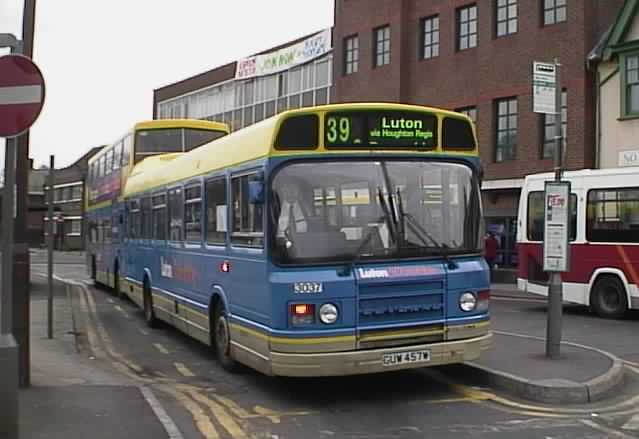 The Shires Leyland National 2  3037 GUW457W