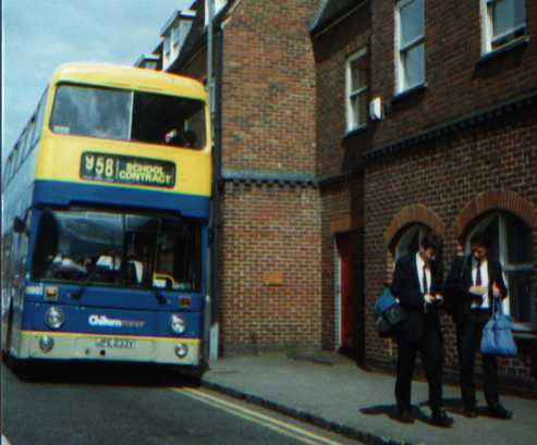 Luton & District Shires AN233