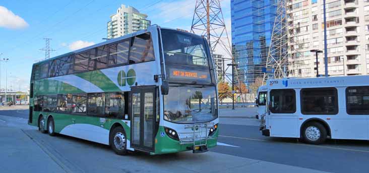 GO Transit | SHOWBUS international Bus Image Gallery | Canada