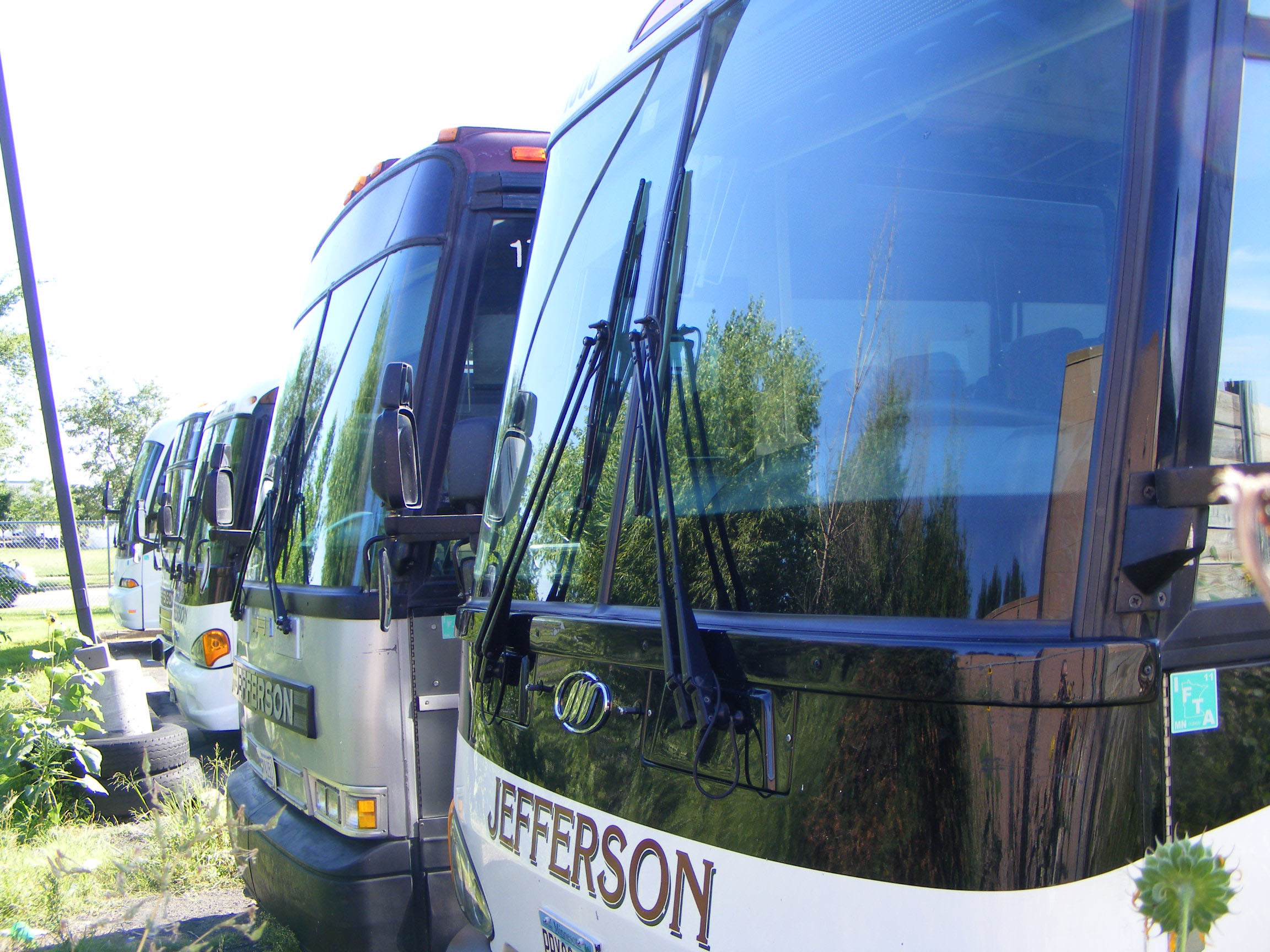 Jefferson Lines | SHOWBUS AMERICA BUS IMAGE GALLERY