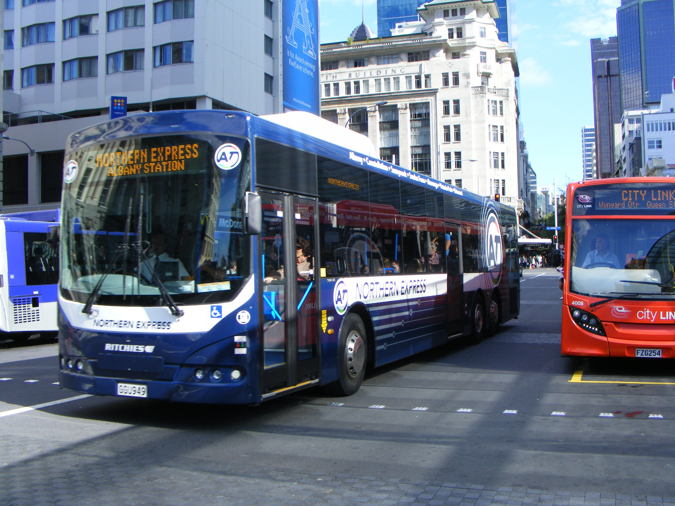 Northern Express | SHOWBUS NEW ZEALAND BUS IMAGE GALLERY | Ritchies