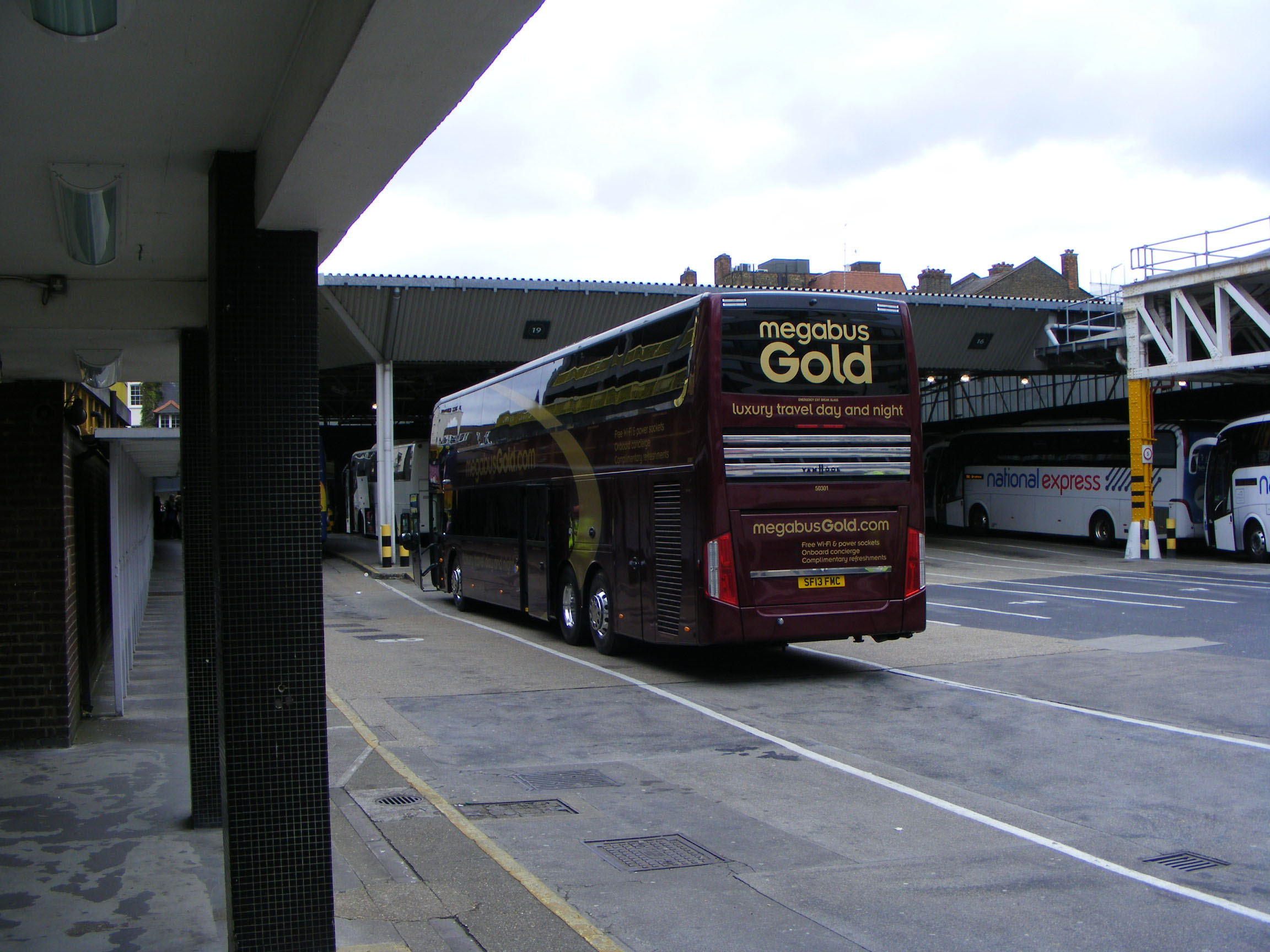 Megabus UK - SHOWBUS BUS IMAGE GALLERY