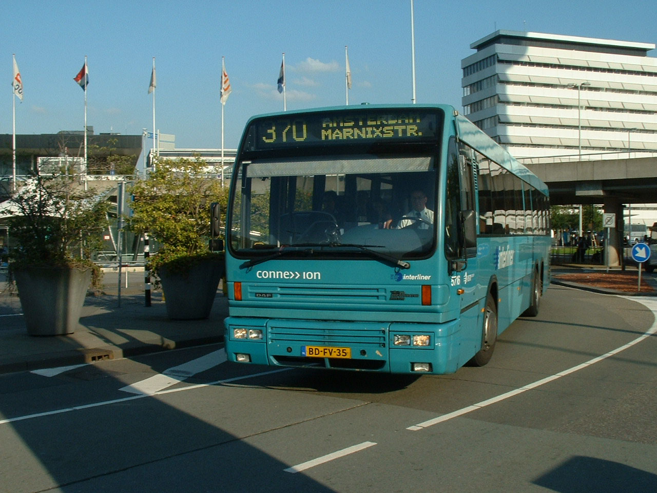 Interliner: SHOWBUS INTERNATIONAL BUS IMAGE GALLERY - Netherlands