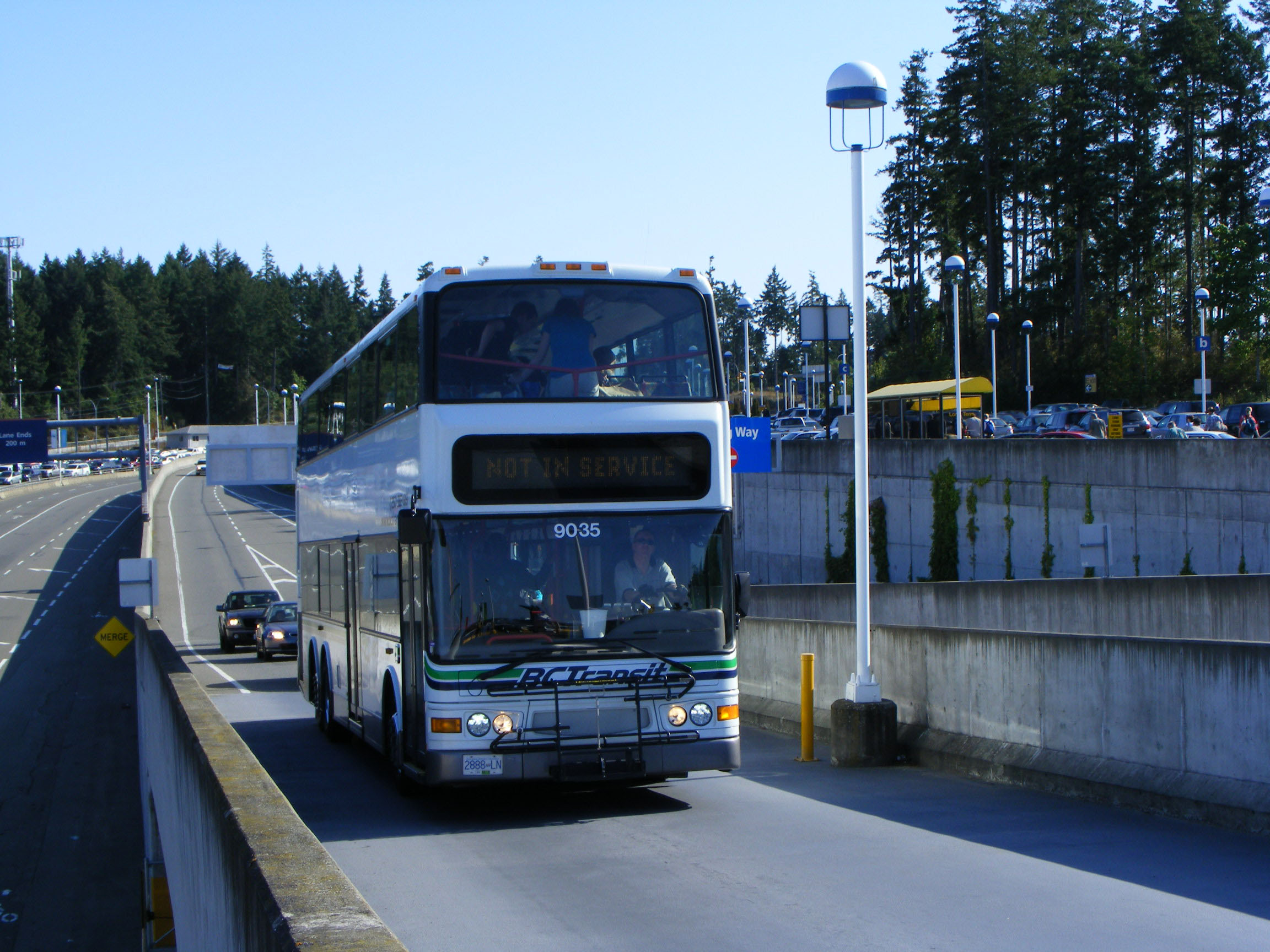 BC Transit Transbus Trident DM5000 9035