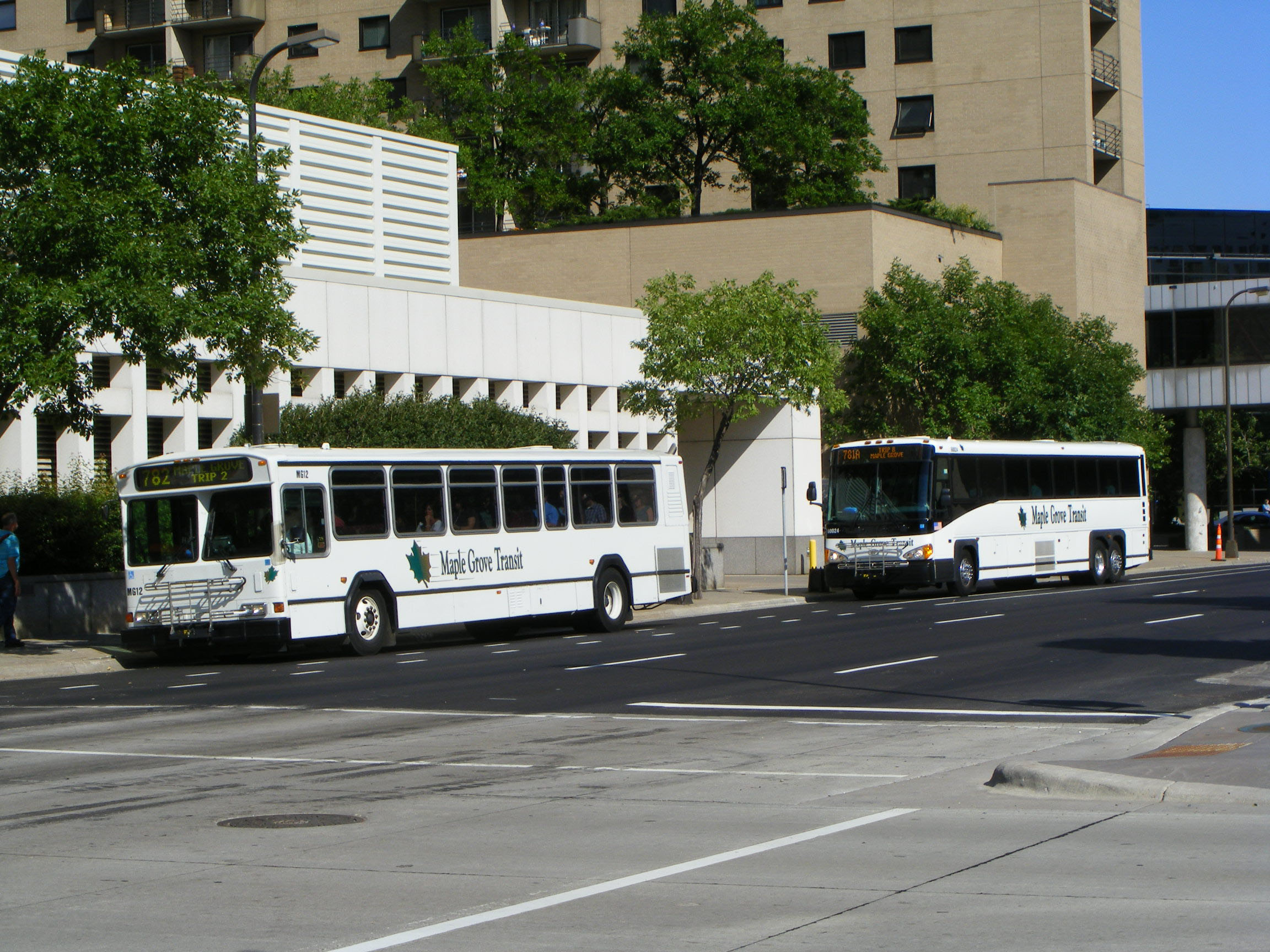 Maple Grove Transit | SHOWBUS AMERICA BUS IMAGE GALLERY