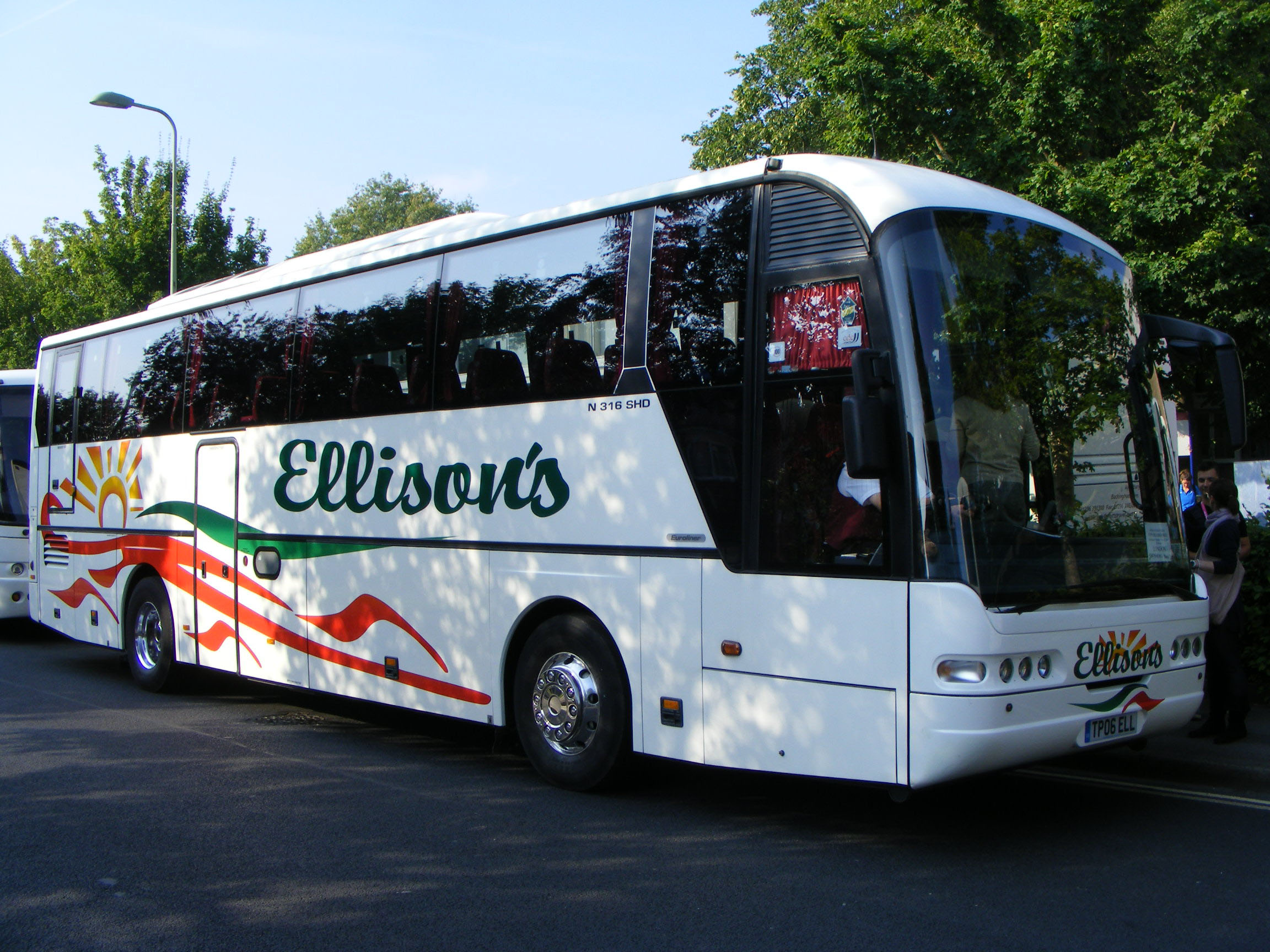 Ellisons | SHOWBUS International BUS IMAGE GALLERY | West of England