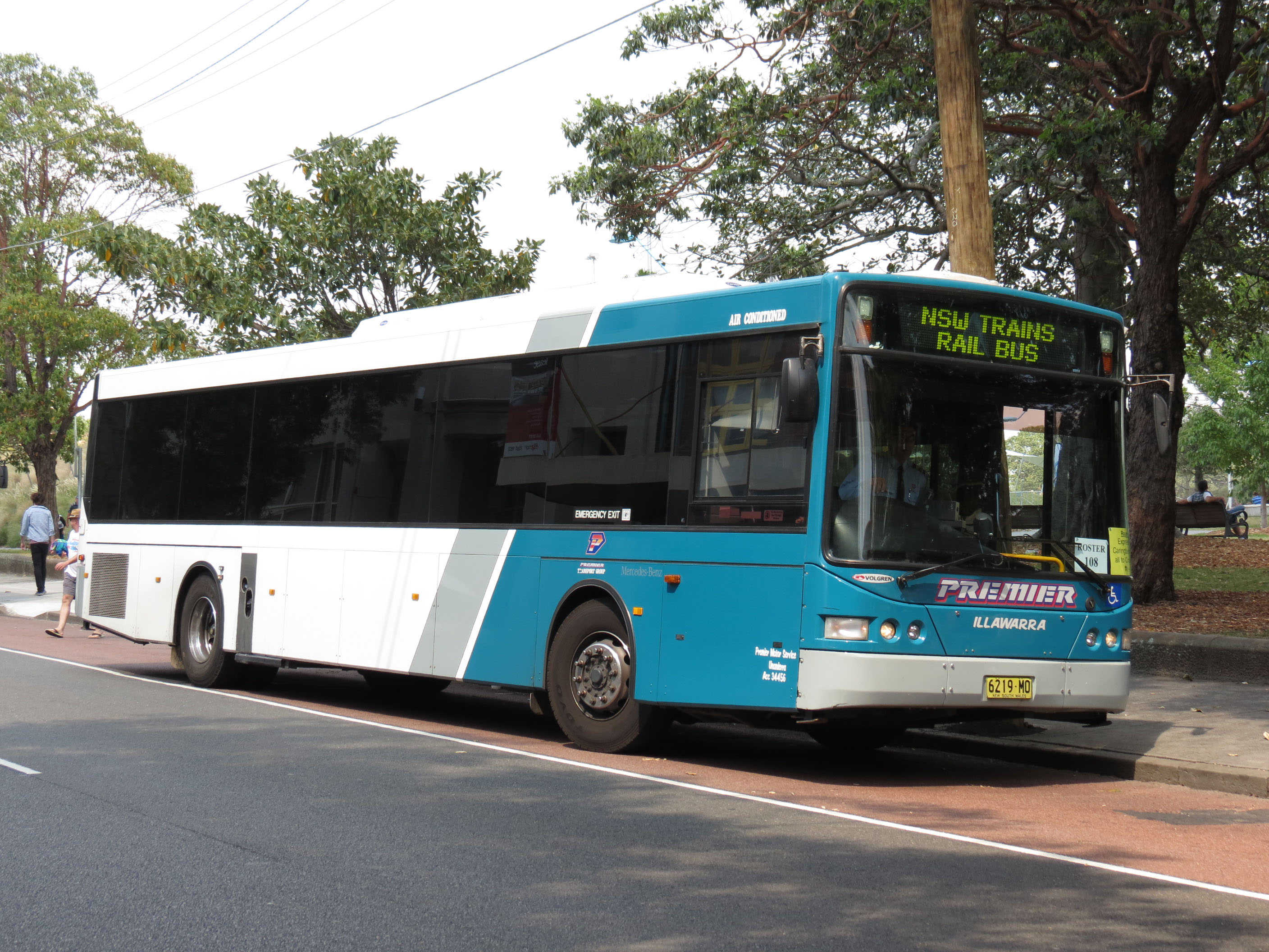 Premier Motor Services | australia.SHOWBUS.com BUS IMAGE GALLERY | NSW
