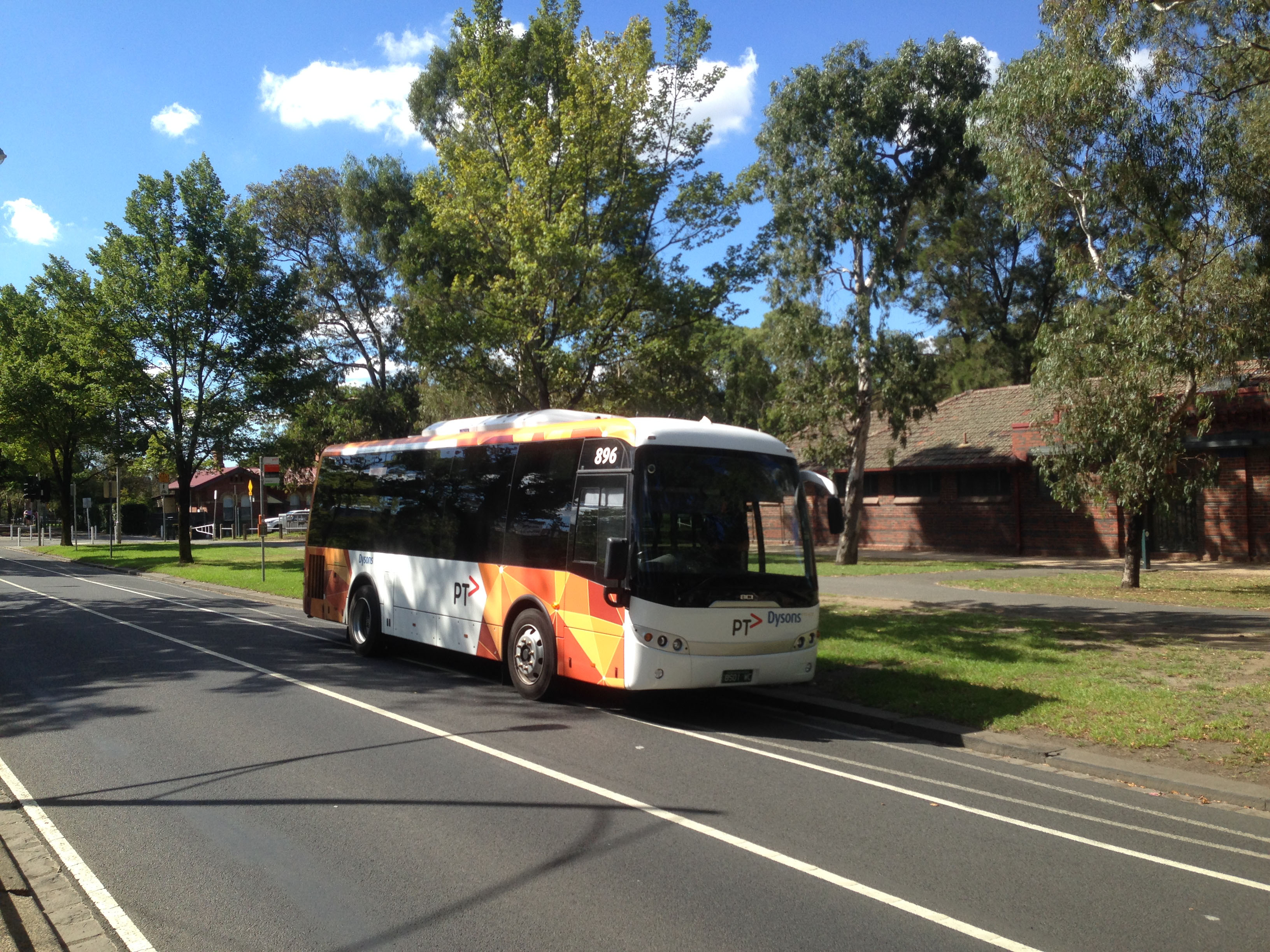 Dysons | australia.SHOWBUS.com BUS IMAGE GALLERY