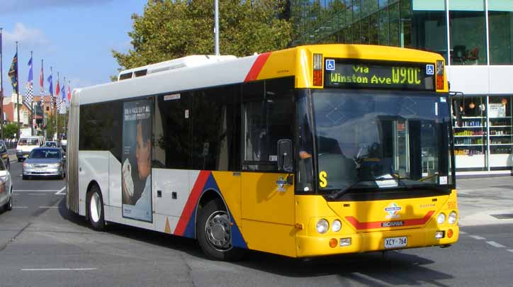 Adelaide Metro articulated buses | australia.SHOWBUS.com BUS IMAGE GALLERY