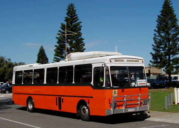 Love's Coaches & Bus Service | australia.SHOWBUS.com BUS IMAGE GALLERY